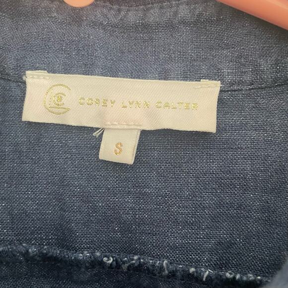 Women’s Corey Lynn Calter Blue Linen Button up Sleeveless Top with Ruffles.Small - Picture 7 of 8